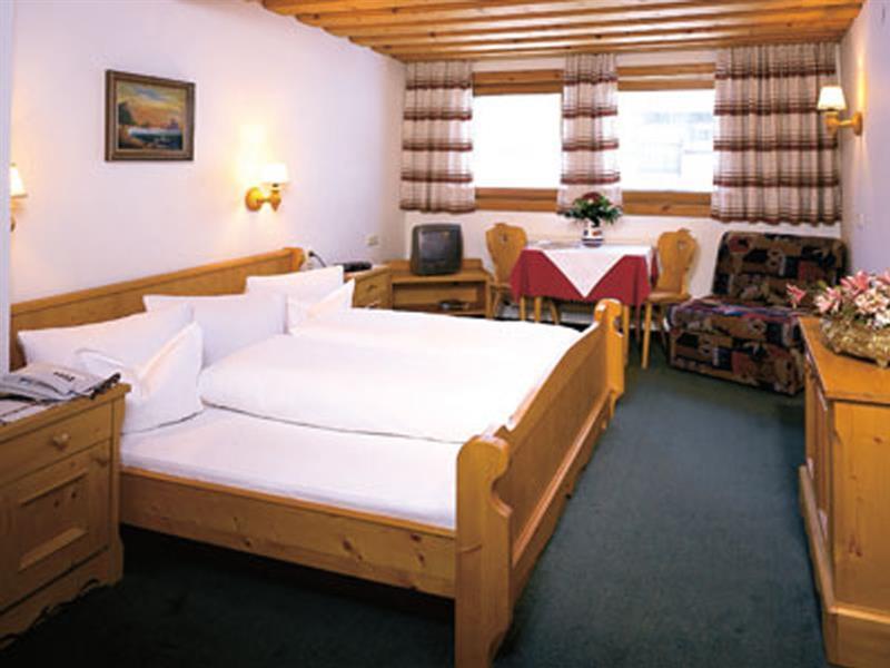 Hotel Tirolerhof سانكت أنتون ام ارلبرغ المظهر الخارجي الصورة